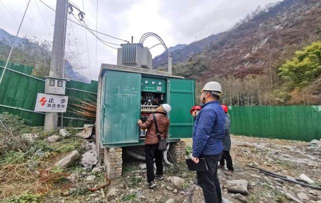 县两河口至甘孜界段灾毁修复整治工程开展施工用电和冬季防火专项检查